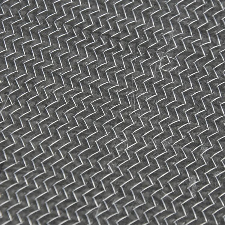 Como um tapete composto de fibra de carbono de 480g pode melhorar o desempenho do composto e a qualidade da superfície